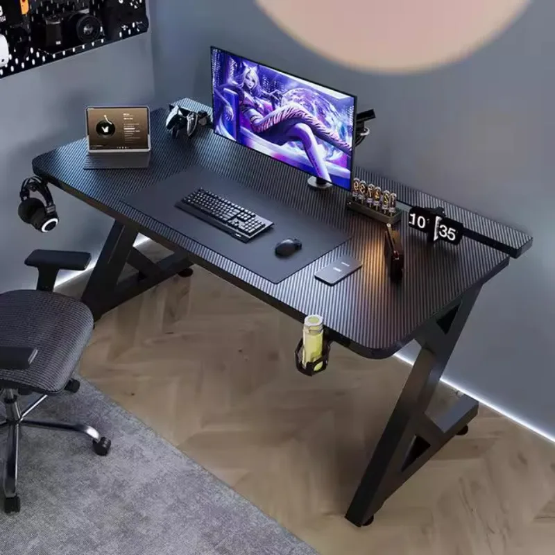 Q Minimalist Black Computer De - Desk Setup Art recensie en prijs