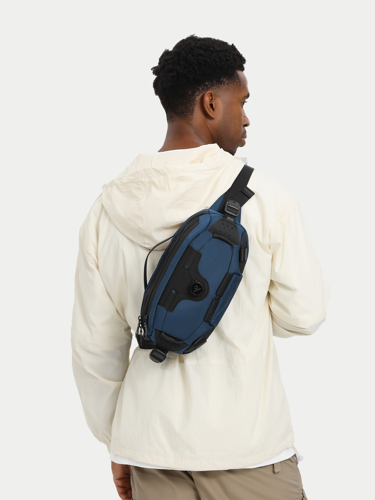 OZUKO Multi-function Chest Bag - Dual Phone Holder recensie en prijs